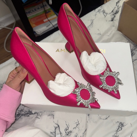 Amina Muaddi satin pump size 37.5 - Picture 1 of 5